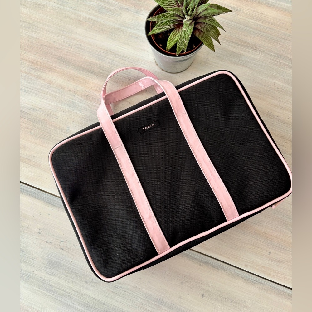 Trina Black & Pink Travel Case/Cosmetic Tolietry Bag with Dual‑Zip Compartments.